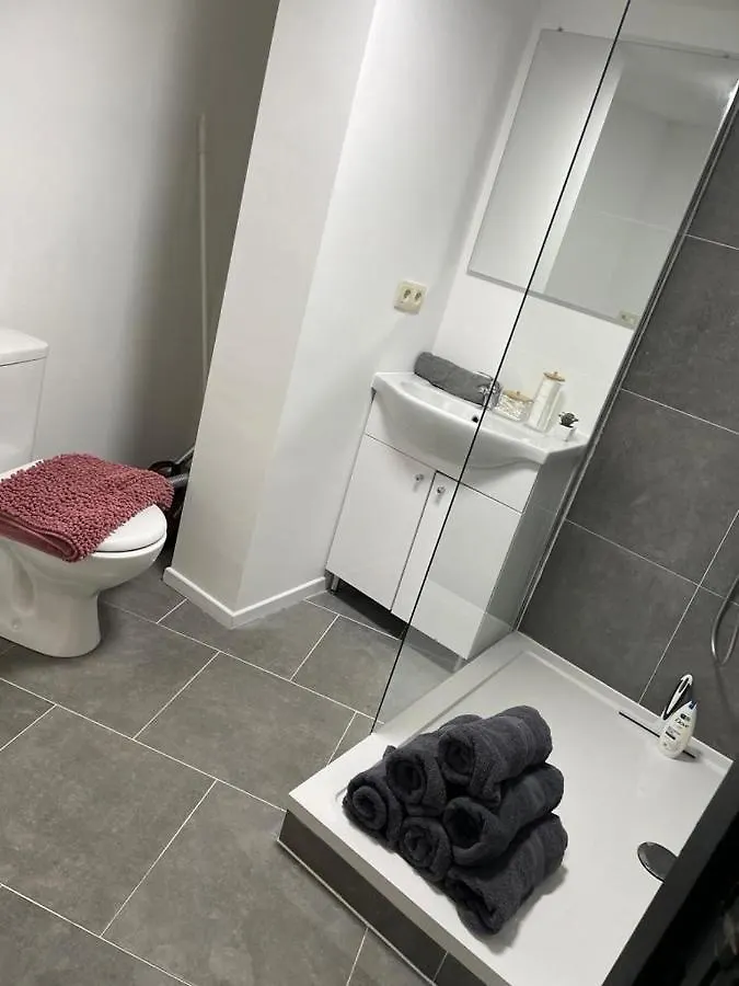 Station 171 Bruxelles-Charleroi-Airport Apartment Belgium